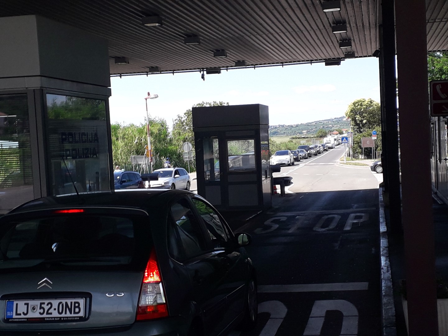 Kilometarska kolona, stara slovenska bolest